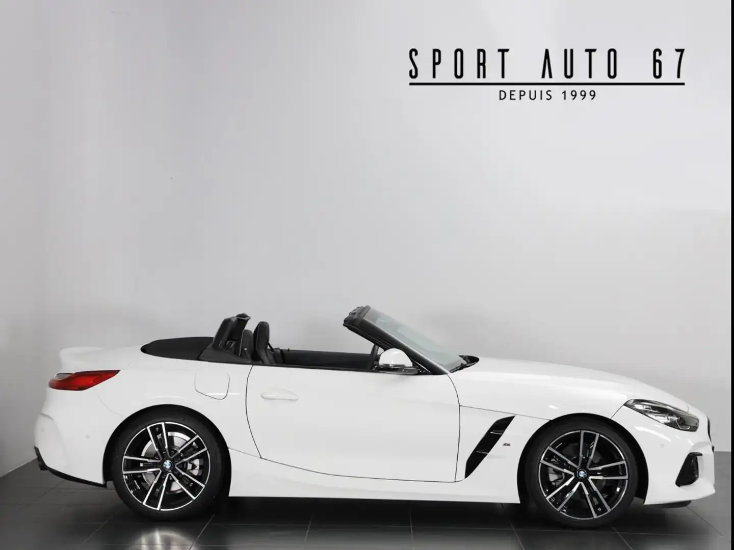 BMW Z4 20 I 197 CH 4 cylindres 2.0L 16 S Turbo - 2