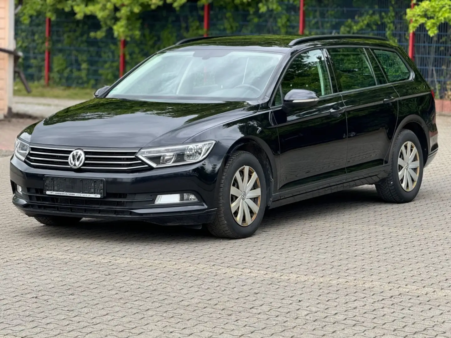 Volkswagen Passat Variant 2.0 TDI DSG *150 PS *1 HAND* NAVI Schwarz - 1