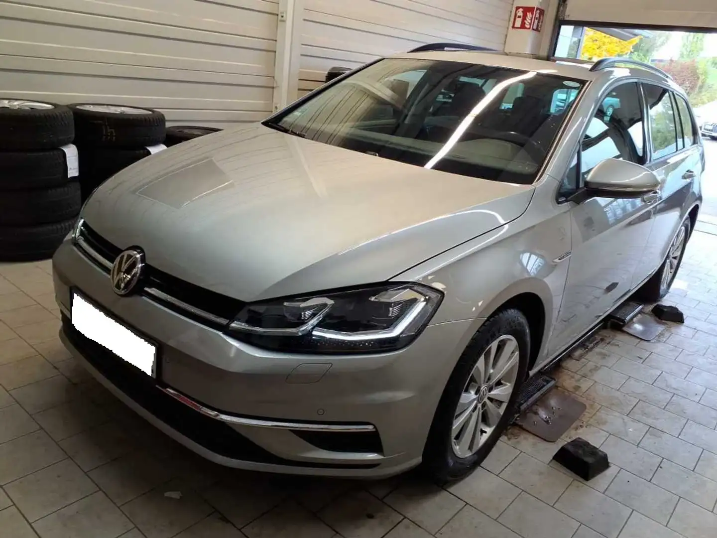 Volkswagen Golf Variant Golf VII Variant COMFORTLINE 1.4TSI ACC.AHK.LED.PA Silber - 2