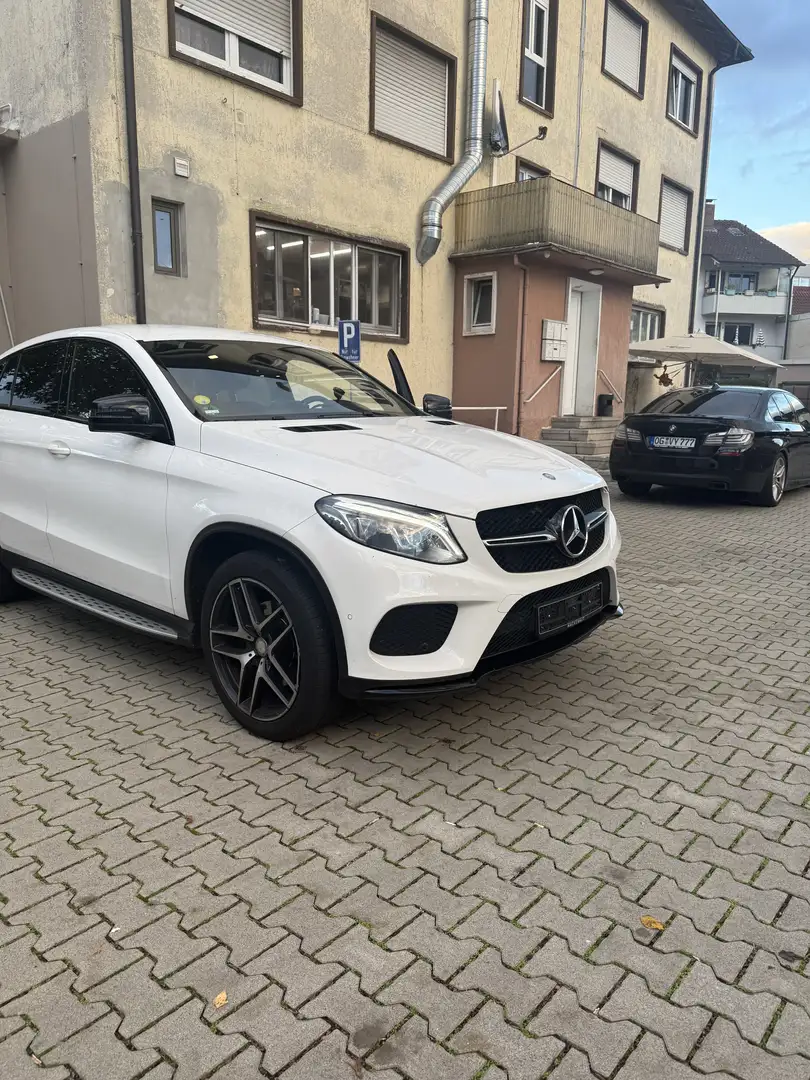 Mercedes-Benz GLE 350 d 4Matic 9G-TRONIC AMG Line - 1