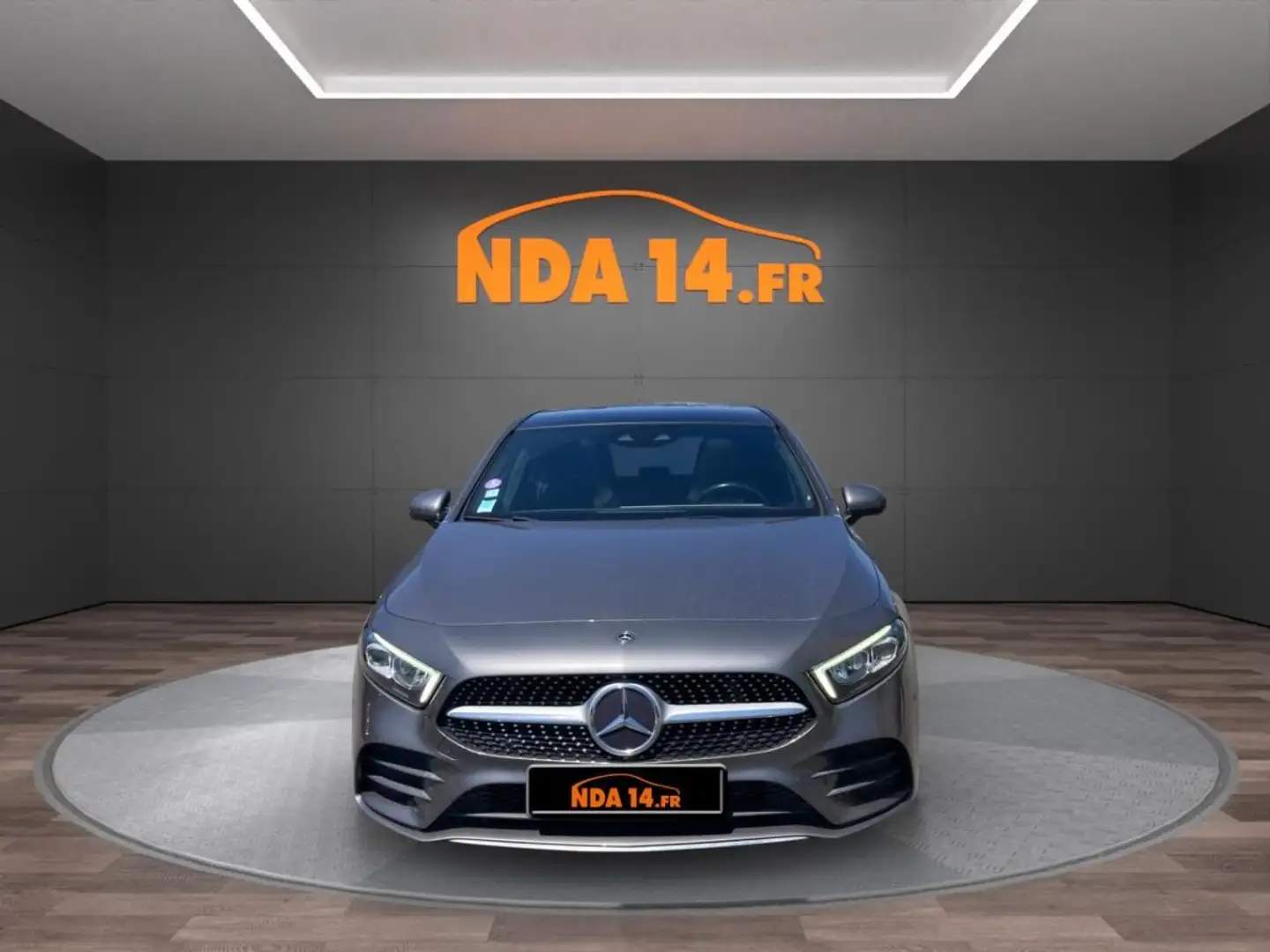 Mercedes-Benz A 200 200 - BV 7G-DCT Grijs - 2