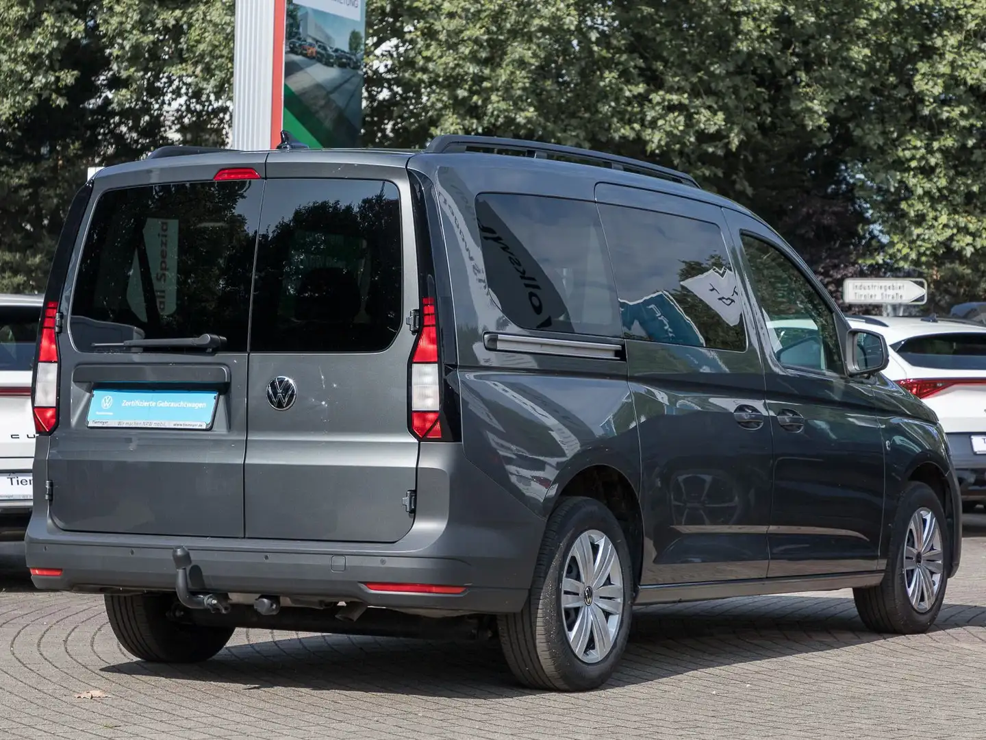 Volkswagen Caddy 2.0 TDI 4M AHK STHZG NAVI Grau - 2