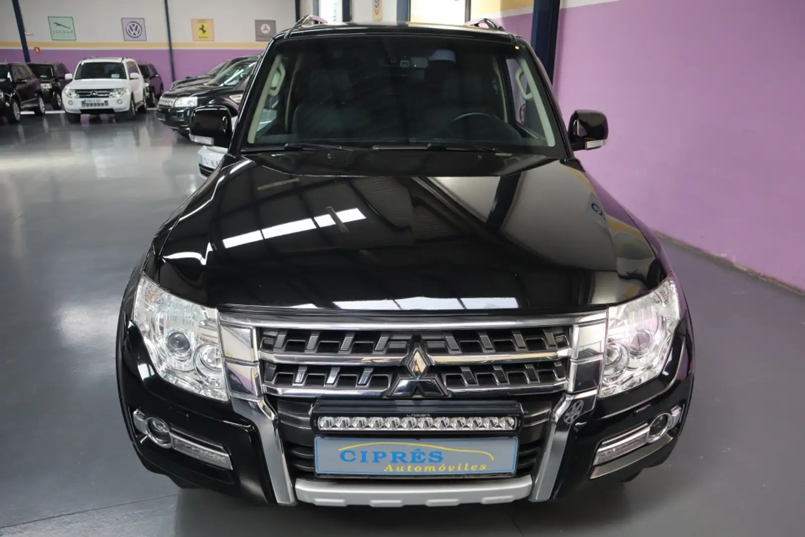 Mitsubishi Montero 3.2DI-D Kaiteki 5AT 190 Negro - 2