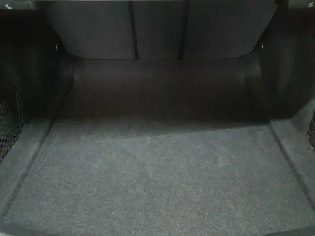 BMW 3 Series view 9