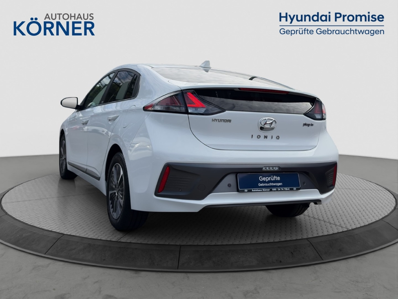 Hyundai IONIQ PLUG IN Hybrid STYLE 1.6 GDi *LED*CAM*NAVI*CARPLAY — photo 3