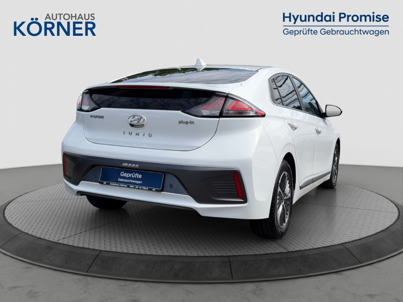 Hyundai IONIQ PLUG IN Hybrid STYLE 1.6 GDi *LED*CAM*NAVI*CARPLAY — photo 4