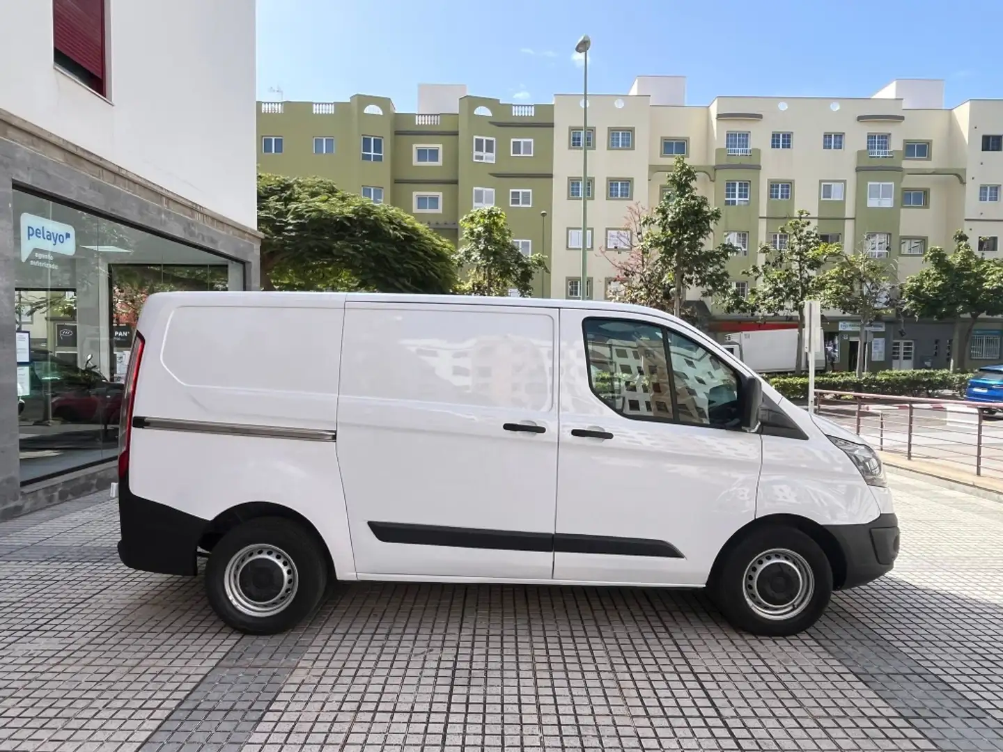 Ford Transit Custom FT 260 L1 Van Ambiente 105 Blanco - 2