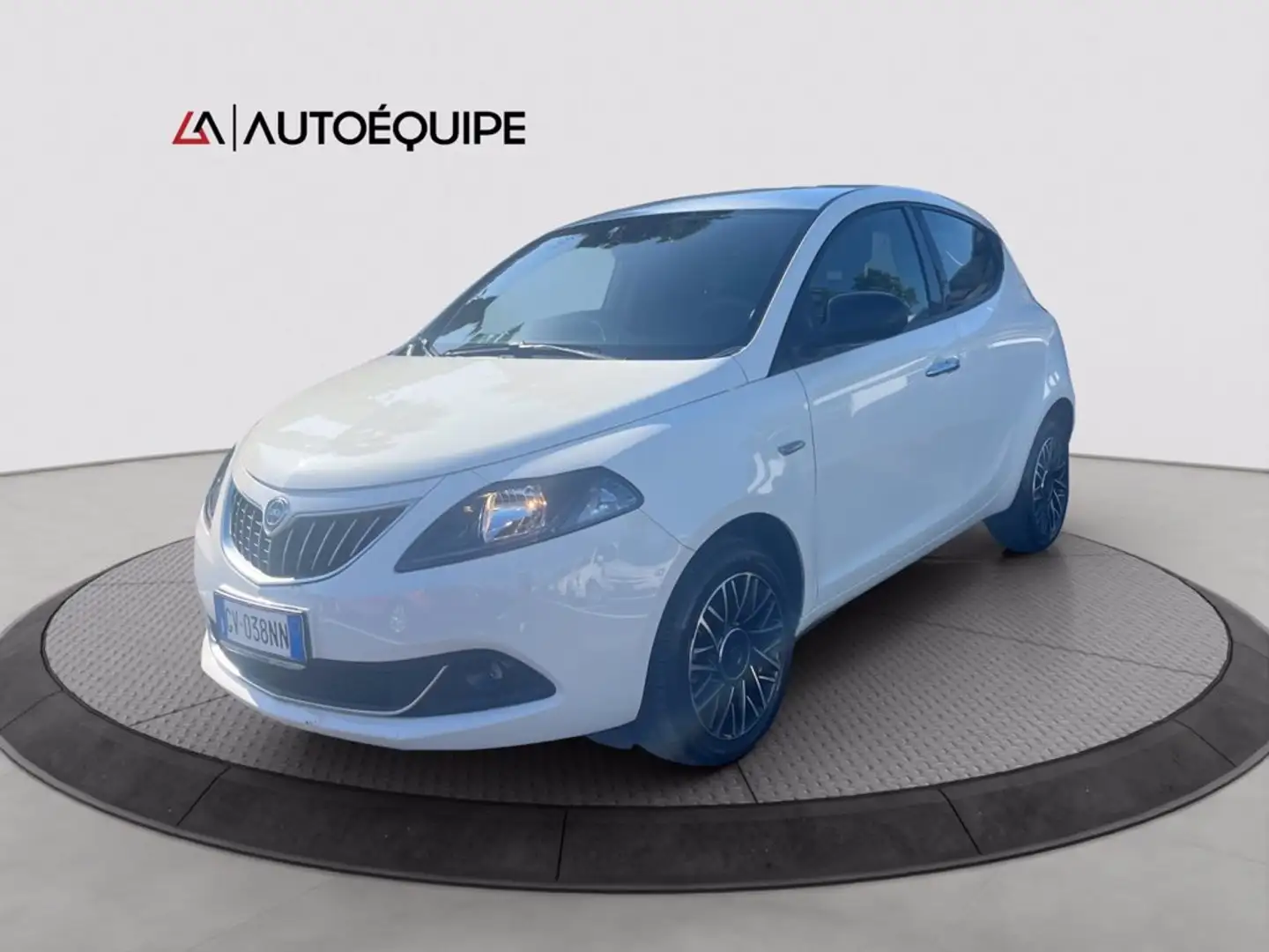 Lancia Ypsilon 1.0 firefly hybrid Platino s&s 70cv Bianco - 1