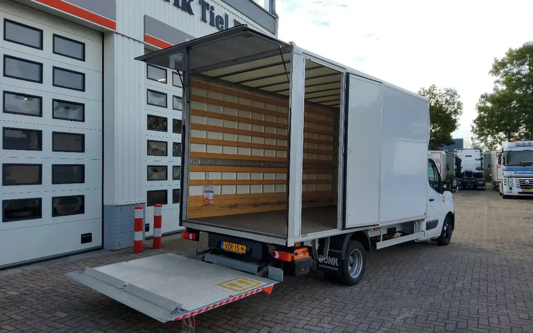 Renault Master 165.35 BAK-KLEP DUBBELLUCHT - EURO 6 - LAADBAK INW Wit - 2