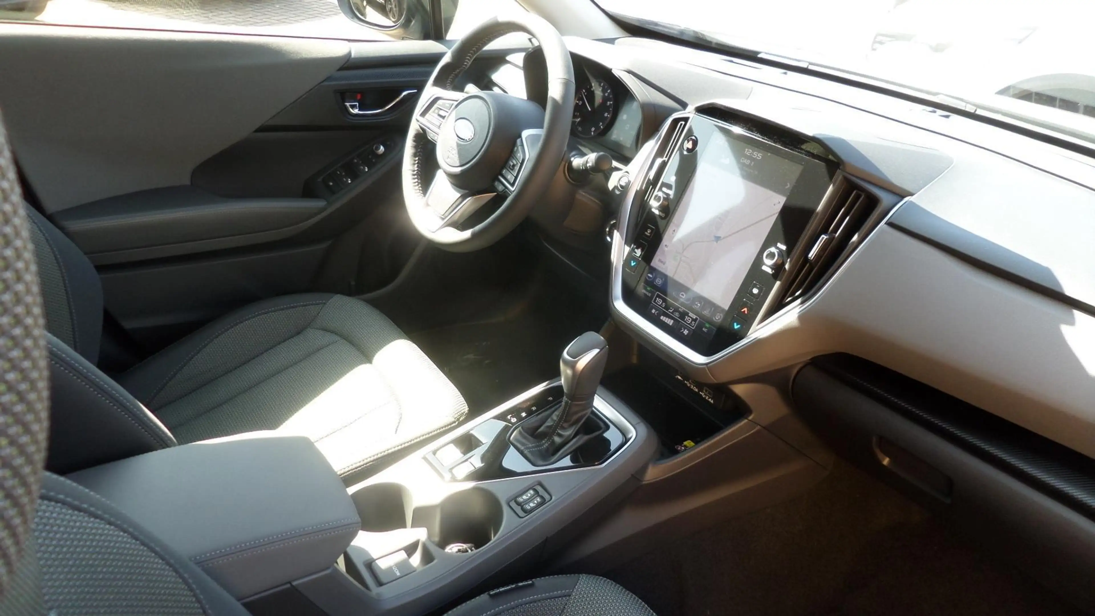 Subaru Crosstrek Comfort 2.0ie e-Boxer 136 PS Sitze elektrisch vorn — photo 9