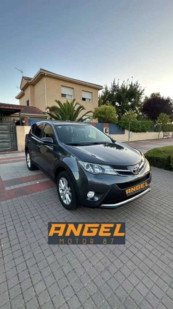Toyota RAV 4 150D Executive AWD AutoDrive Gris - 2