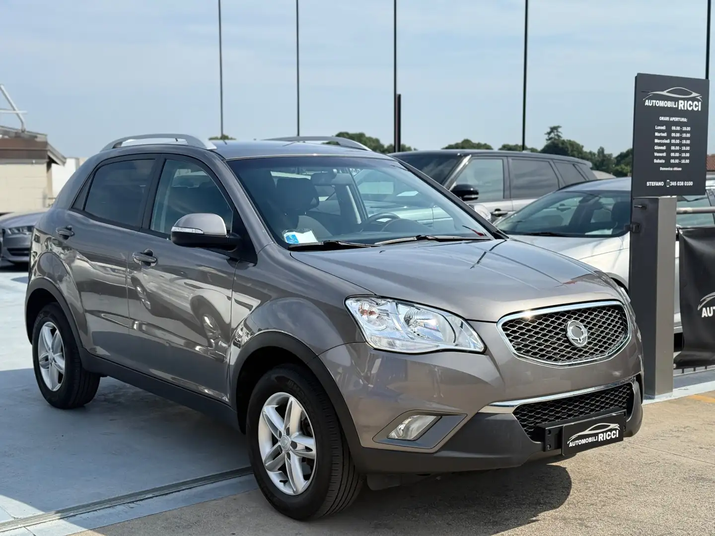 SsangYong Korando 2.0 e-XDi 175 CV AWD MT C Grigio - 1