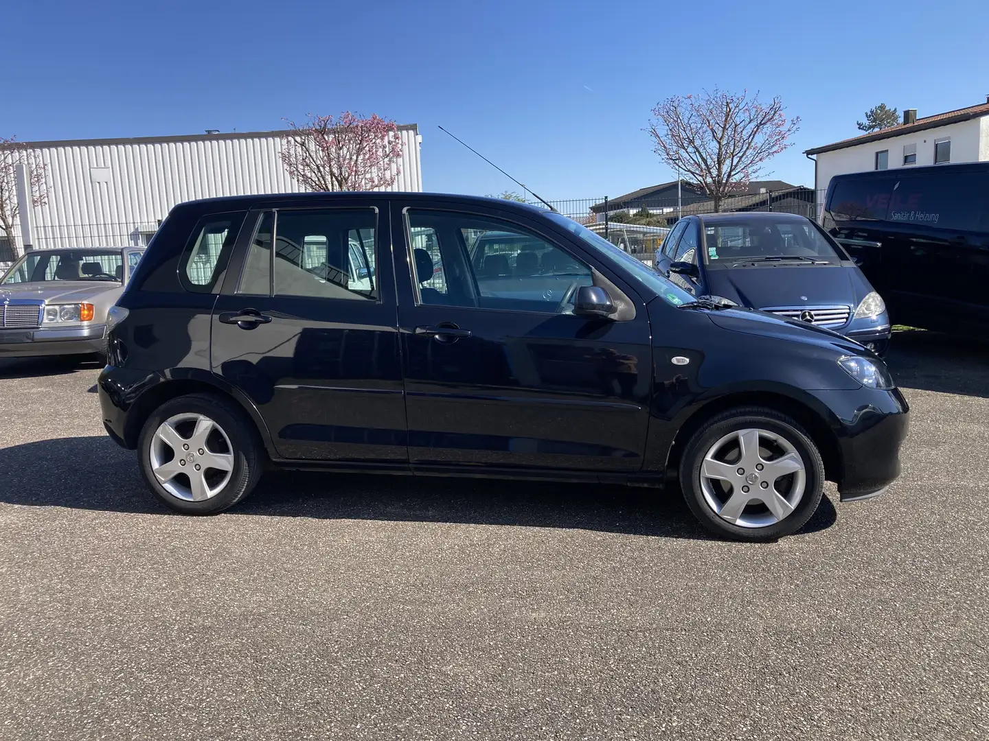 Mazda 2 1.4l Active    KLIMA    TÜV Neu Чорний - 1