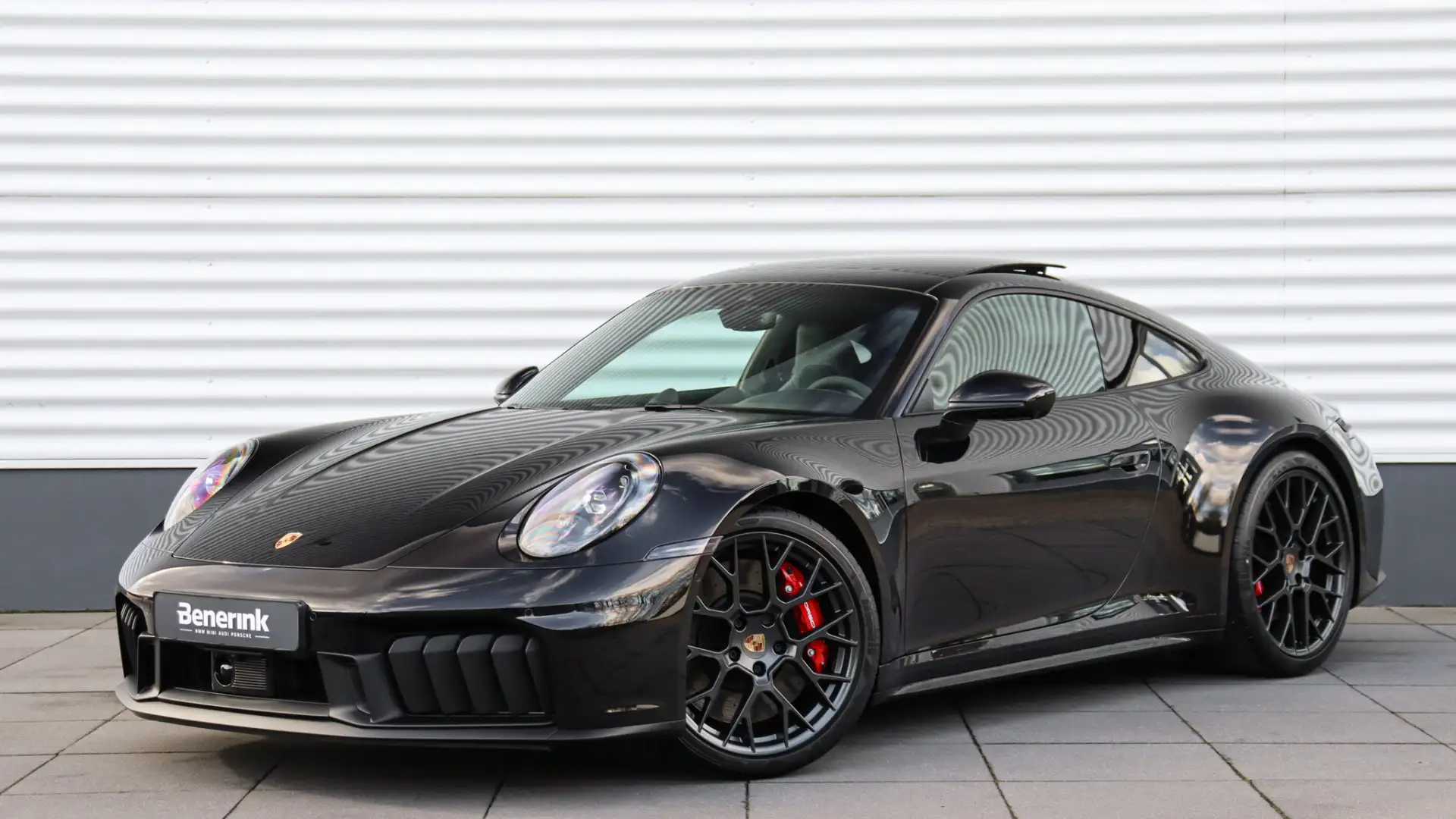 Porsche 992 992.2 3.0 Carrera 4 GTS | Lift | Schuifdak | BOSE Zwart - 1