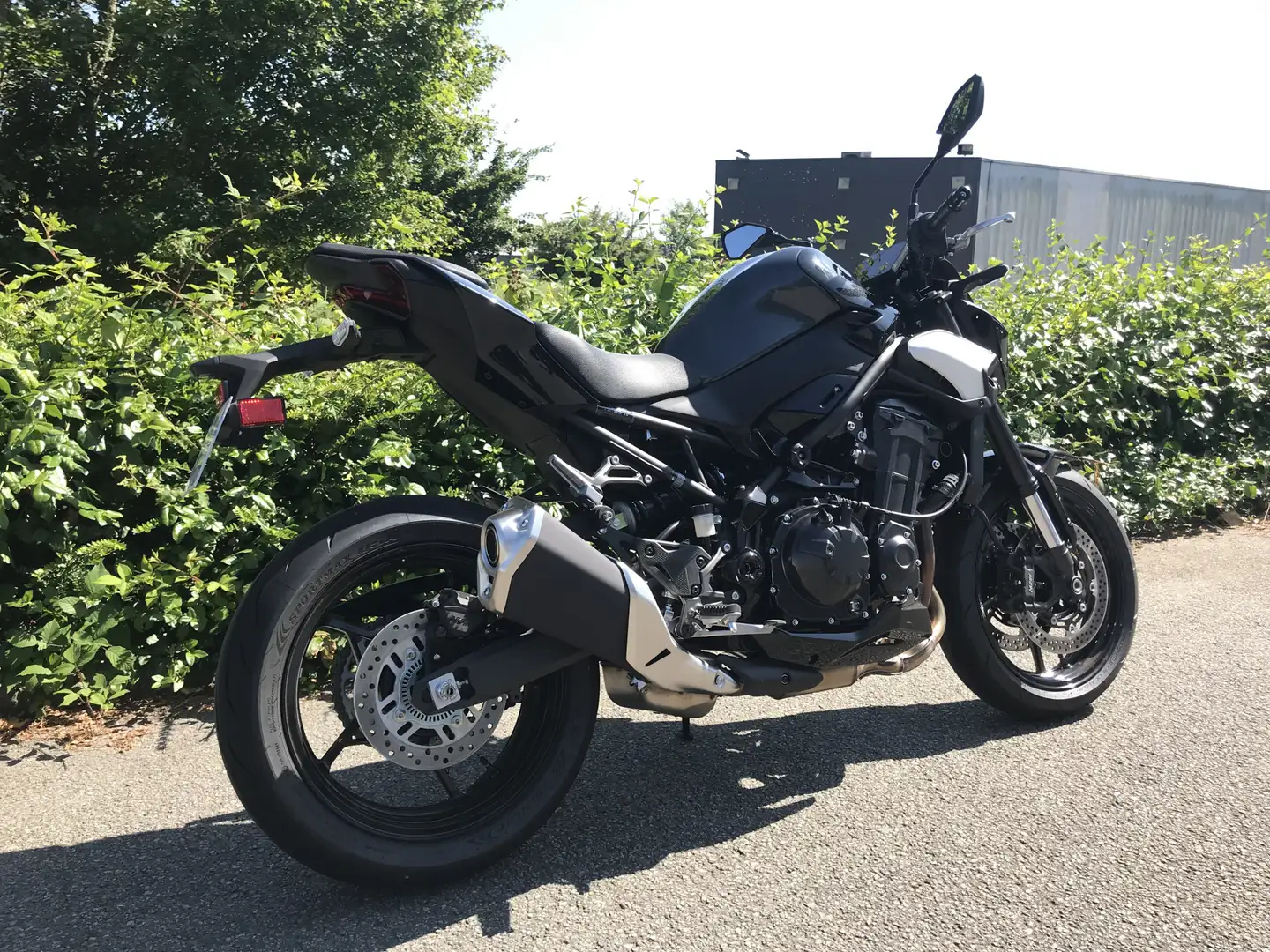 Kawasaki Z 900 Noir - 2