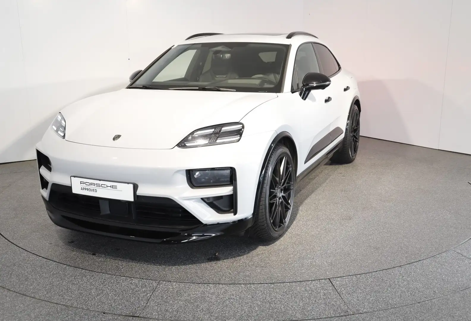 Porsche Macan Turbo Grau - 1