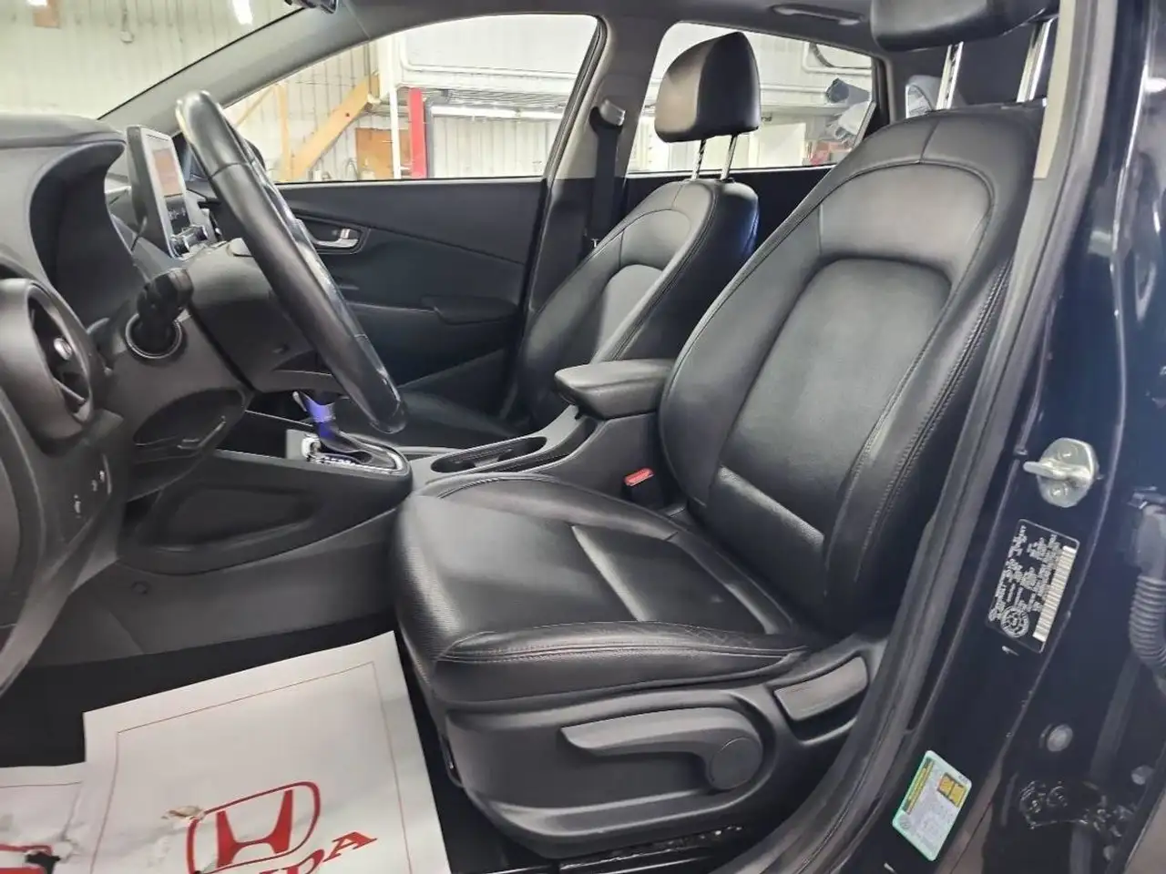 Hyundai KONA снимка Hyundai KONA
