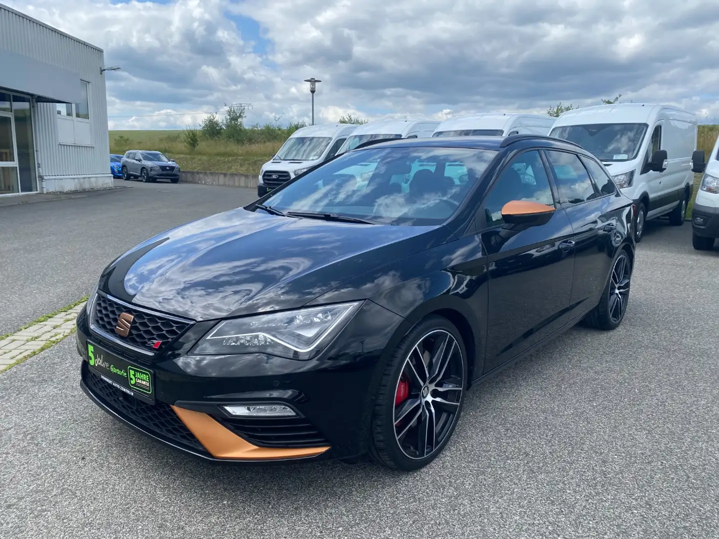 SEAT Leon 2.0 TSI ST 300 Navi Kamera Parkpilot LED Nero - 2
