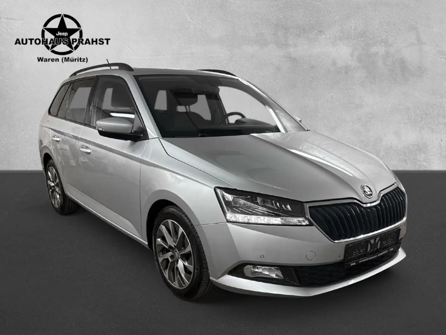 Skoda Fabia 1.0 TSI Combi Best of NAVI PDC LED CARPLAY Srebrny - 1