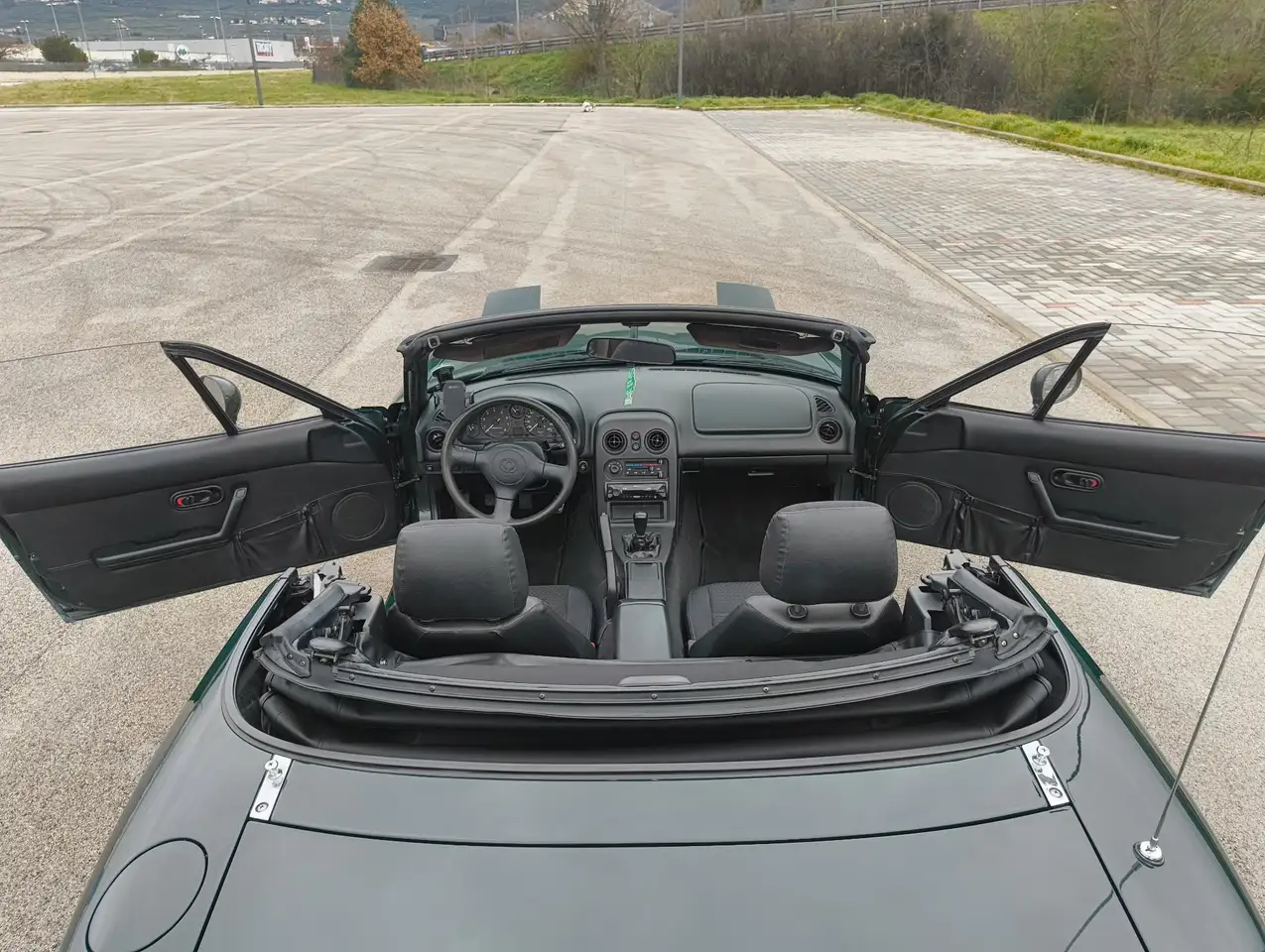 Mazda MX-5 1.6i 16v TARGA ORO, foto 8