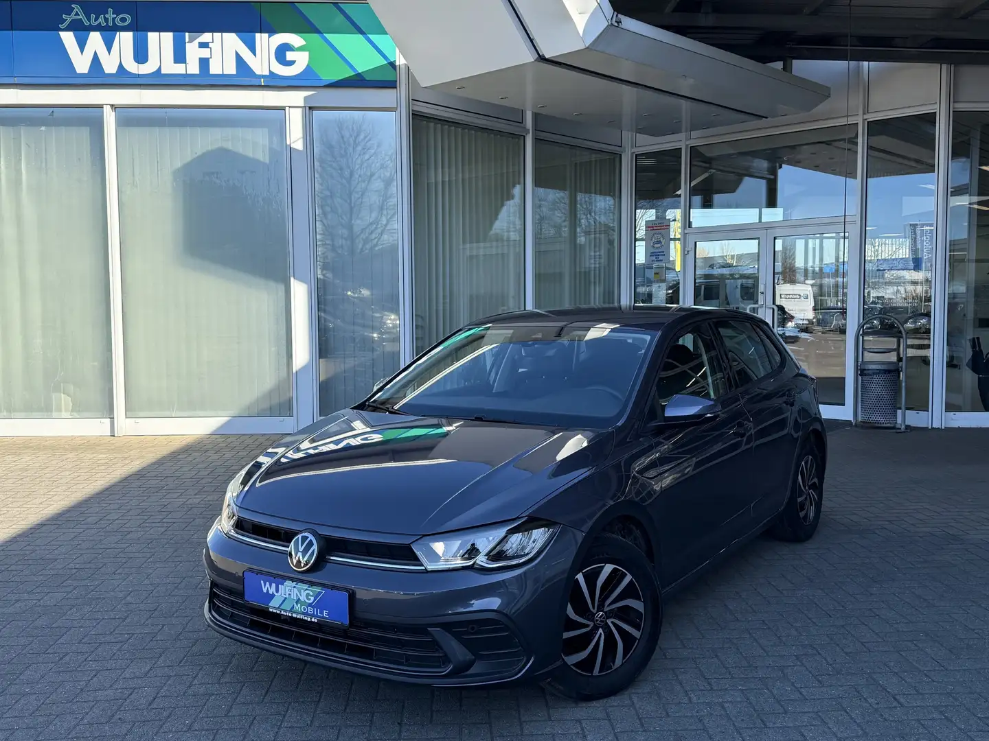 Volkswagen Polo 1.0 TSI Life LED,PDC,GRA,RF-Kam.GRA,CarPlay Grau - 1