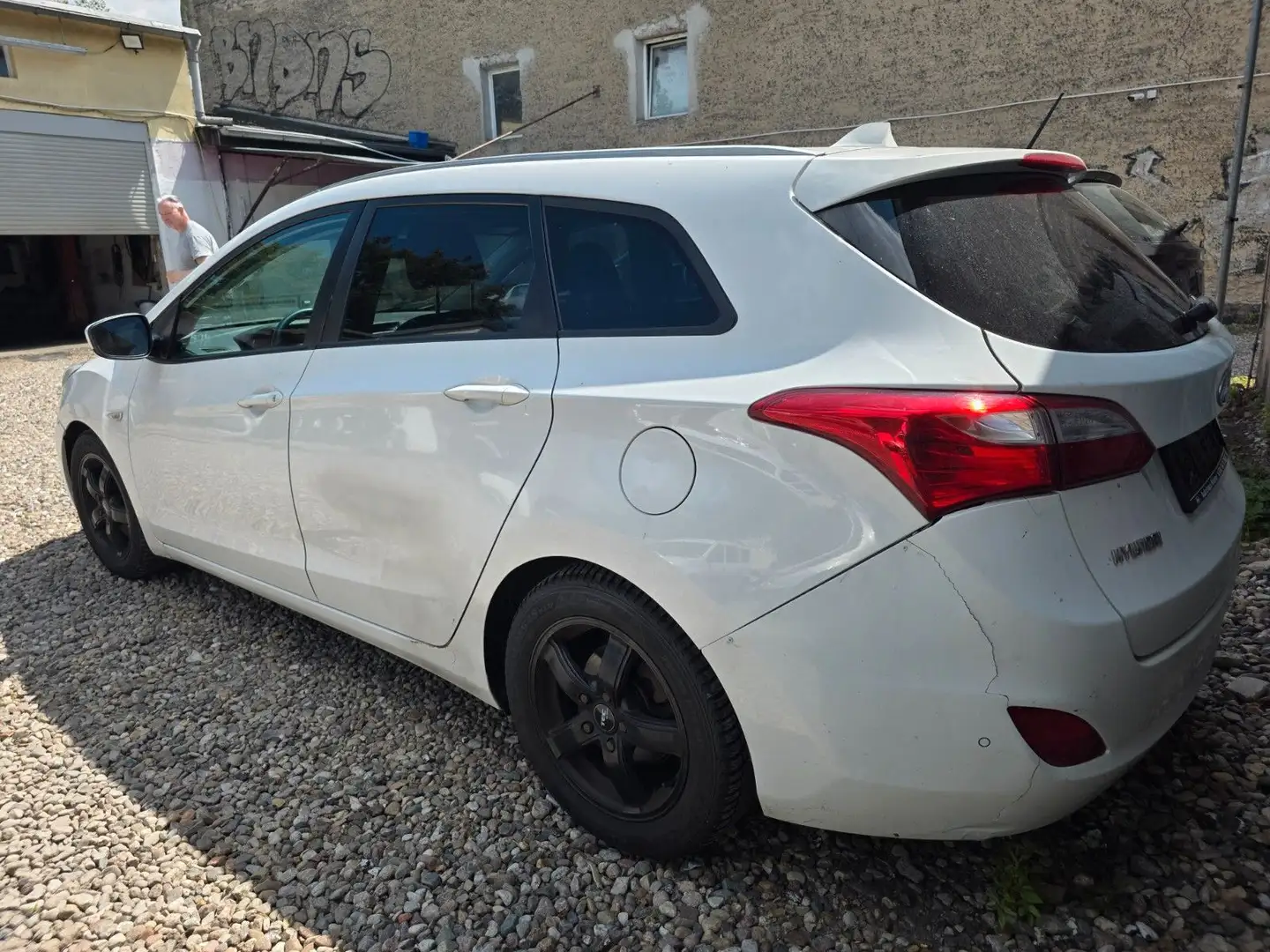 Hyundai i30 cw Trend-KLIMATRONIK Blanc - 2