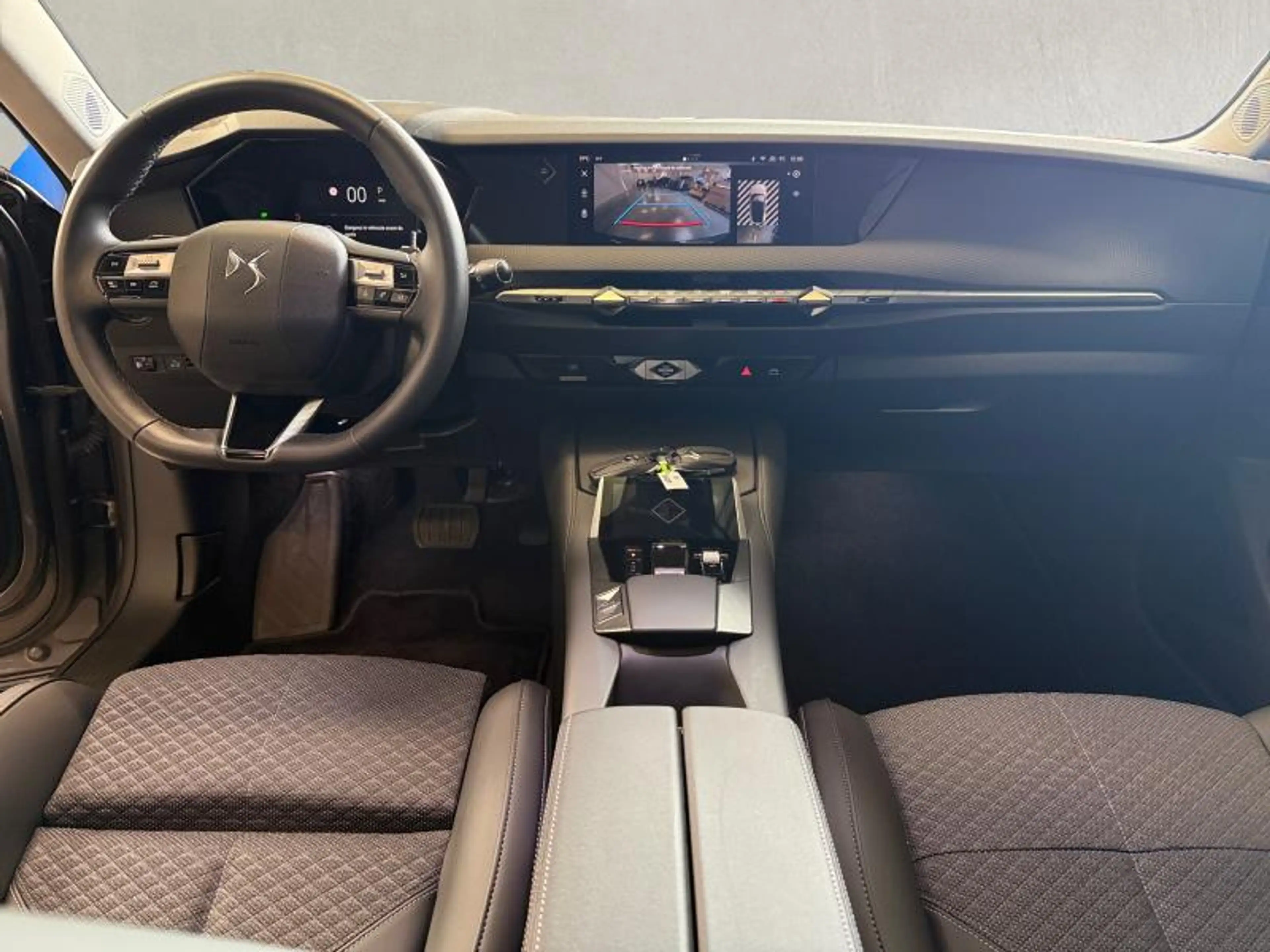 DS Automobiles DS 4 PALLAS — photo 10