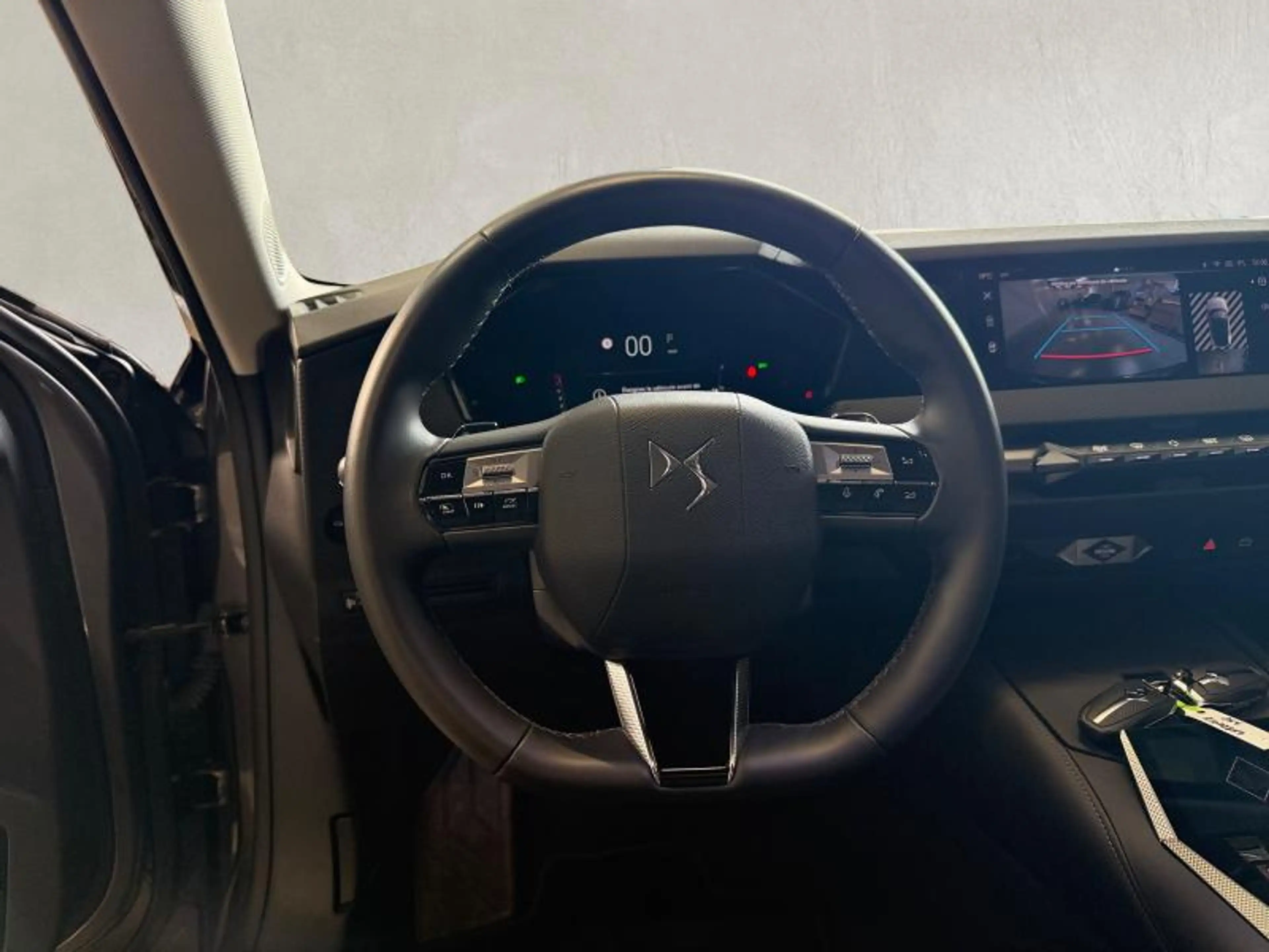 DS Automobiles DS 4 PALLAS — photo 12