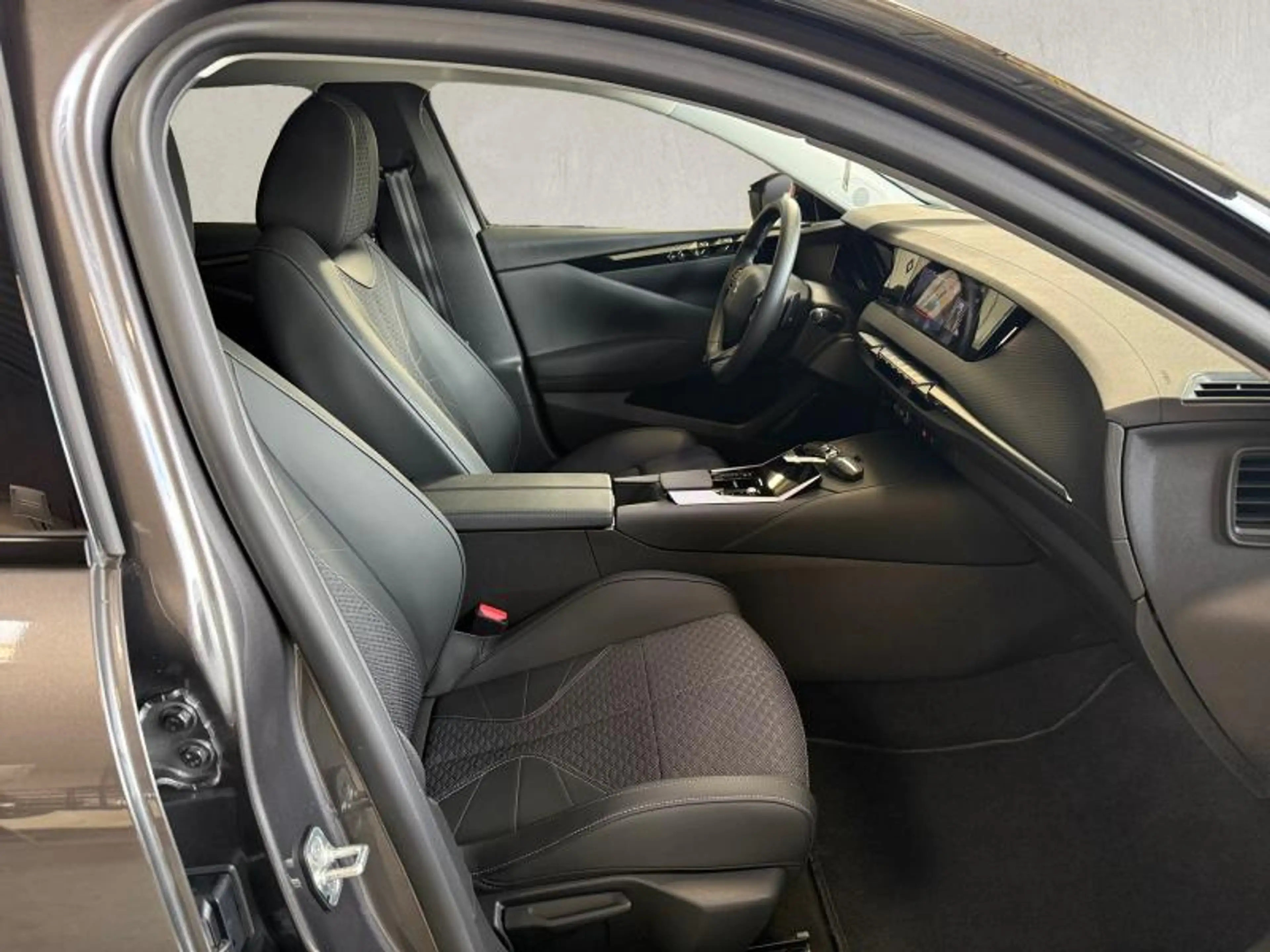 DS Automobiles DS 4 PALLAS — photo 15