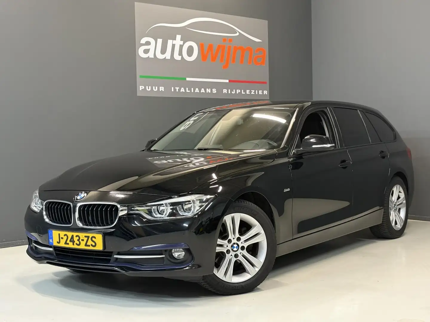 BMW 318 3-serie Touring 318i Sport Line Noir - 1