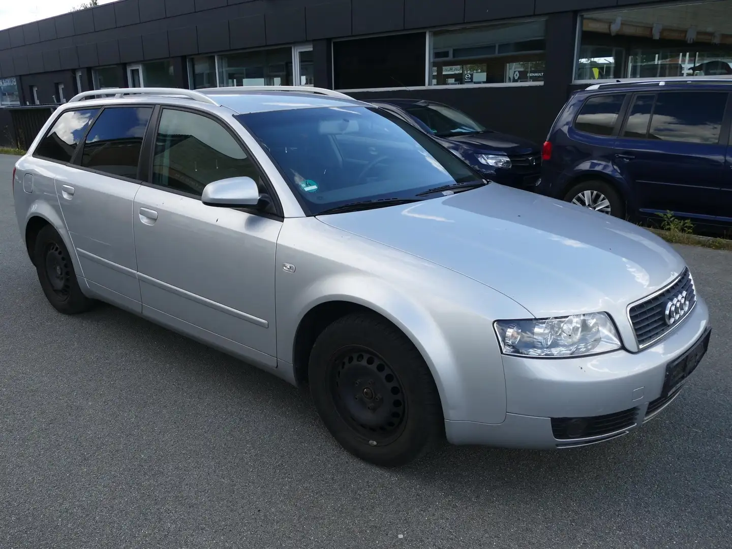 Audi A4 A4 Avant Kombi 1.6 Klimaautomatik HU/AU 12/2025 Argent - 2