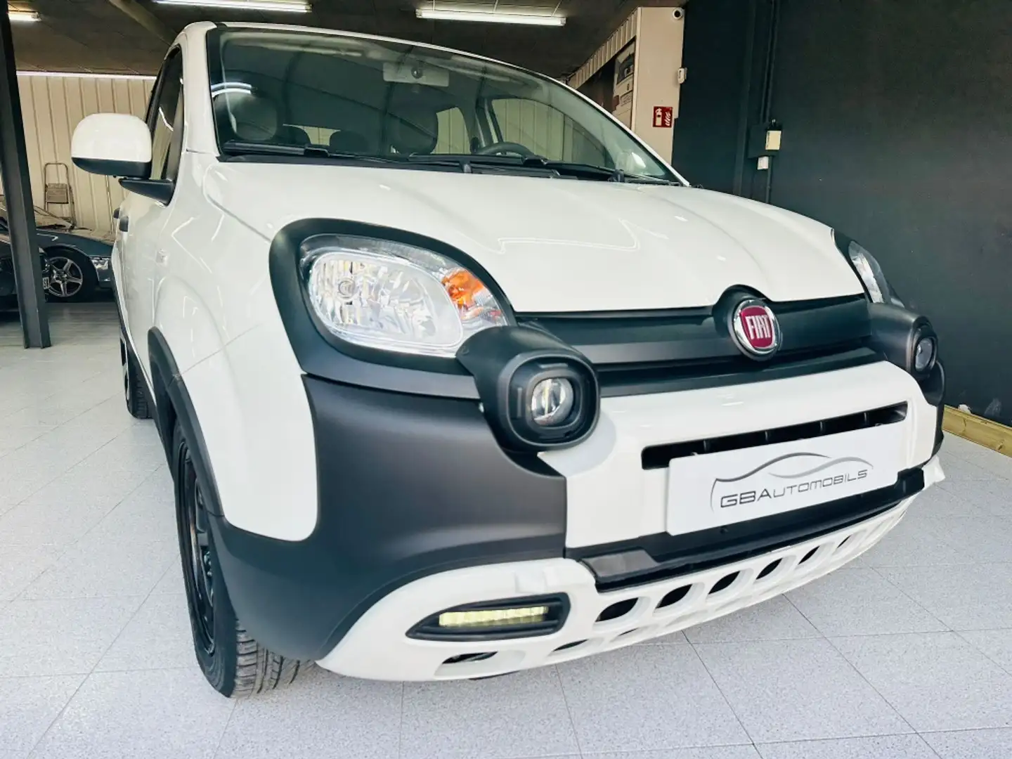 Fiat Panda 1.0 Gse Cross Hybrid Blanc - 1
