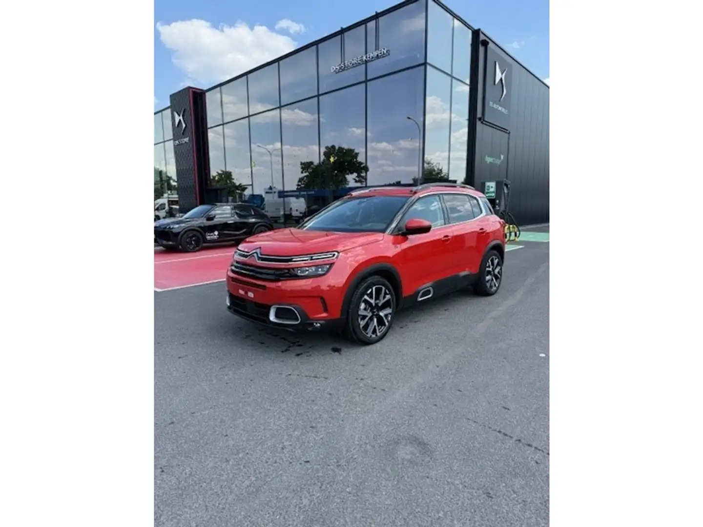 Citroen C5 Aircross 1.6 PureTech PHEV Shine 225pk Rood - 1