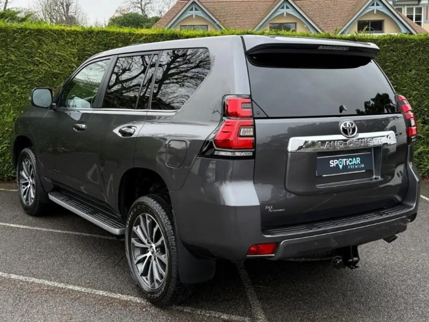 Toyota Land Cruiser 177 D-4D Lounge Pack Techno BVA 5p Gris - 2