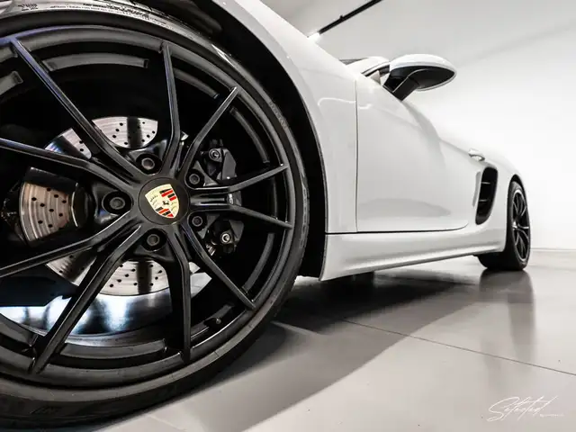 Porsche 718 Boxter*SPORTSITZE*BI-XENON*HIFI*SITZH*20''ZOLL* Ansicht 3