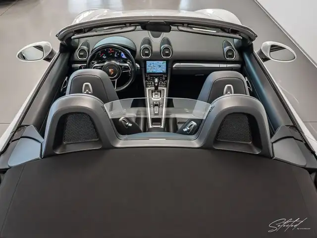 Porsche 718 Boxter*SPORTSITZE*BI-XENON*HIFI*SITZH*20''ZOLL* Ansicht 8