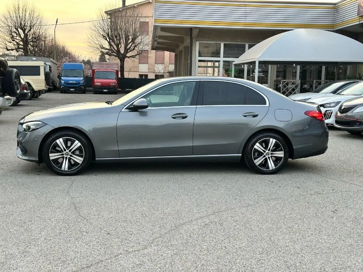 Mercedes-Benz C 300 e hybrid EQ Sport Grau - 2