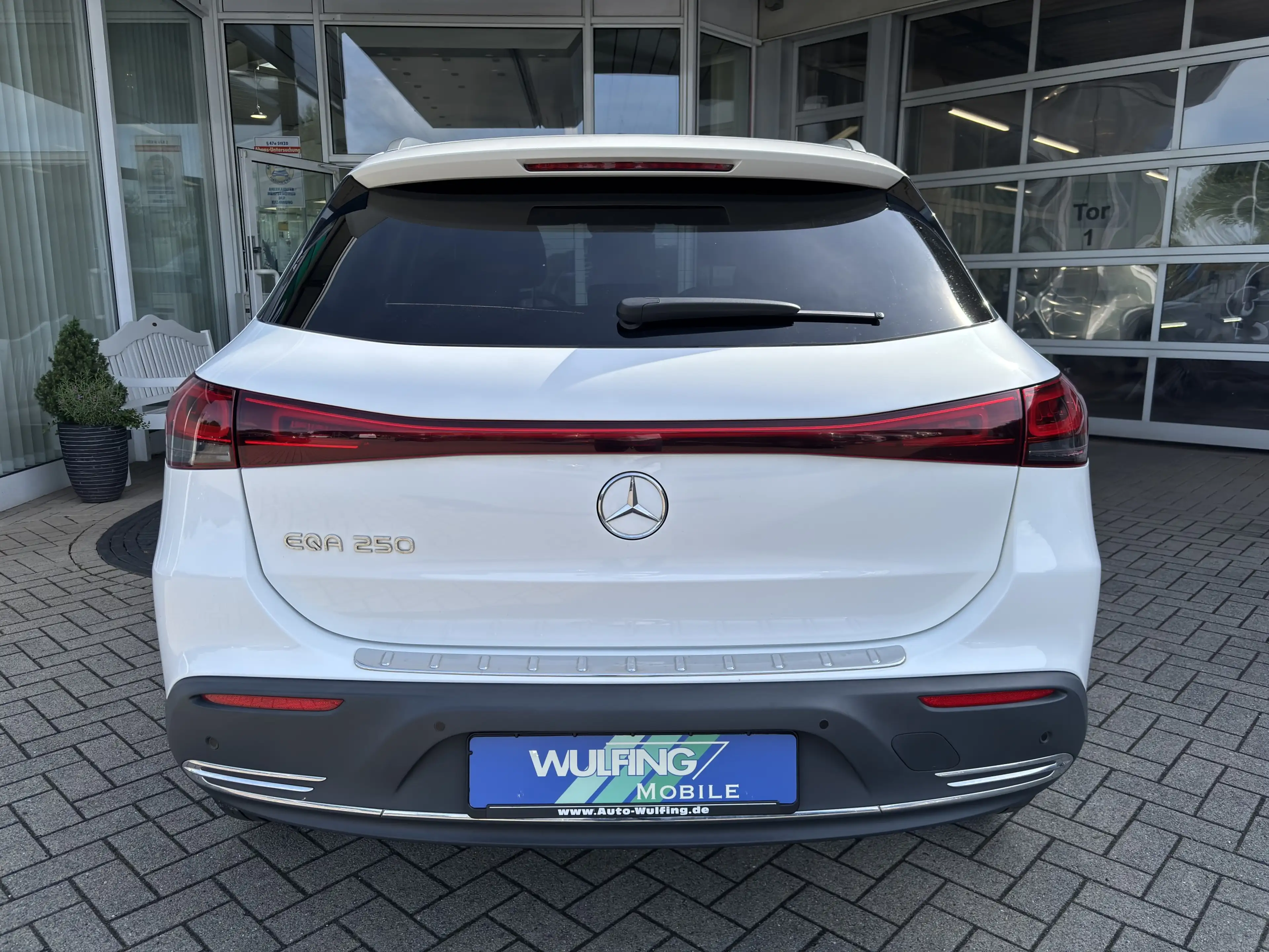 Mercedes-Benz EQA 250 AHK PROGRESSIVE PAKET KAM KEYL MEMOR — photo 5