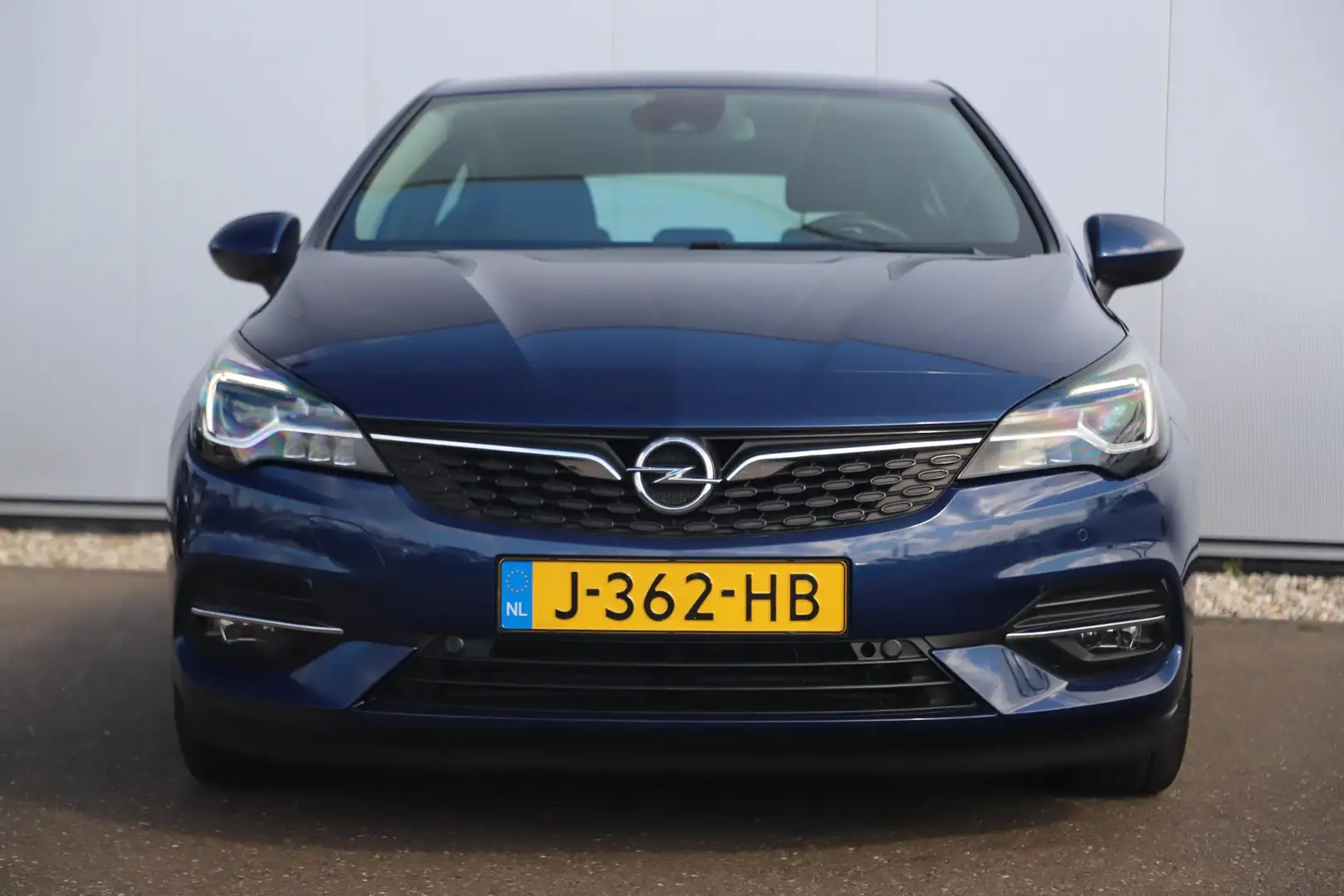 Opel Astra 1.2 Elegance 131PK 16 inch LMV Keyless Navigatie C Blauw - 2
