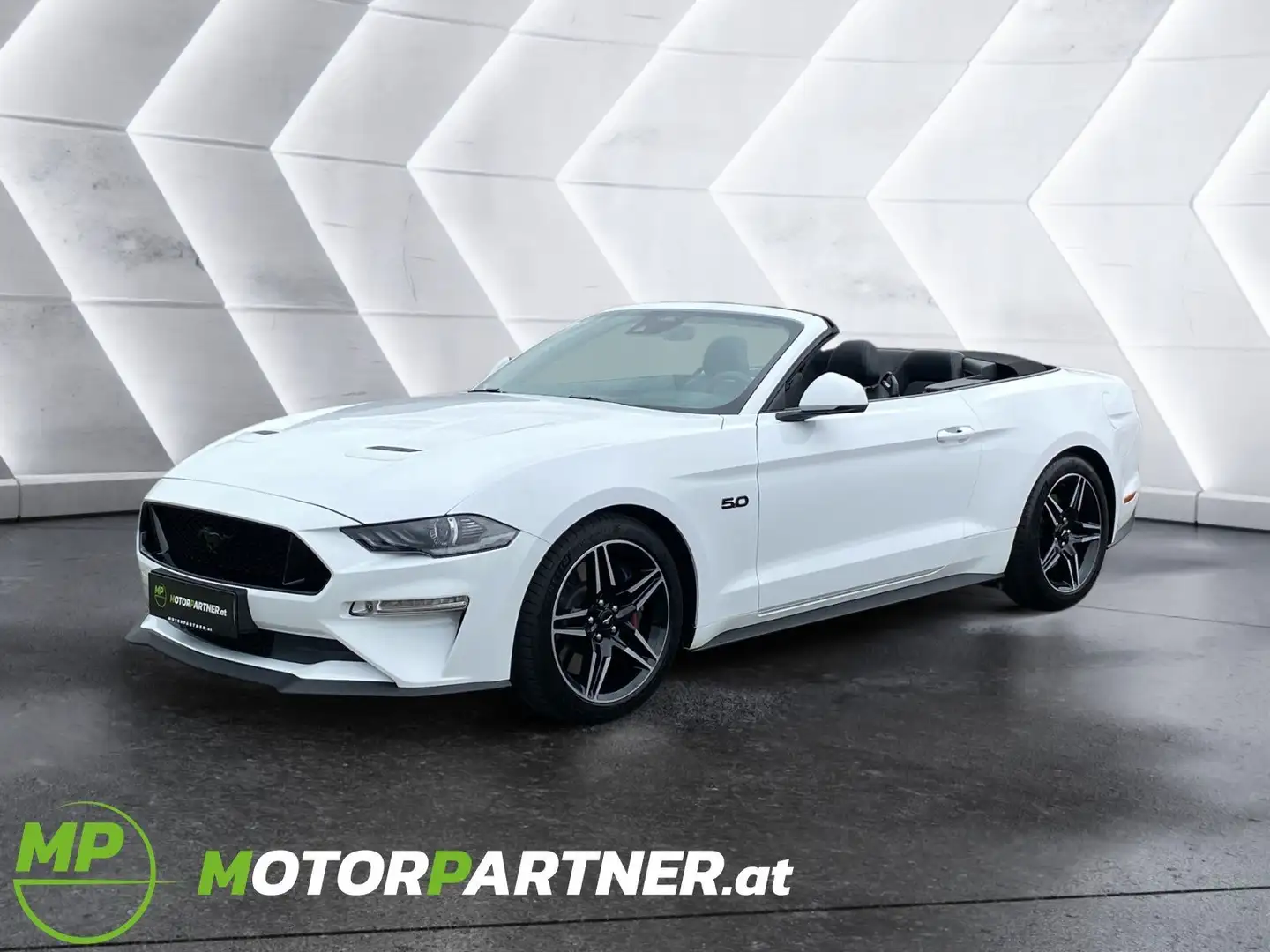 Ford Mustang 5,0L V8 GT Convertible Weiß - 1