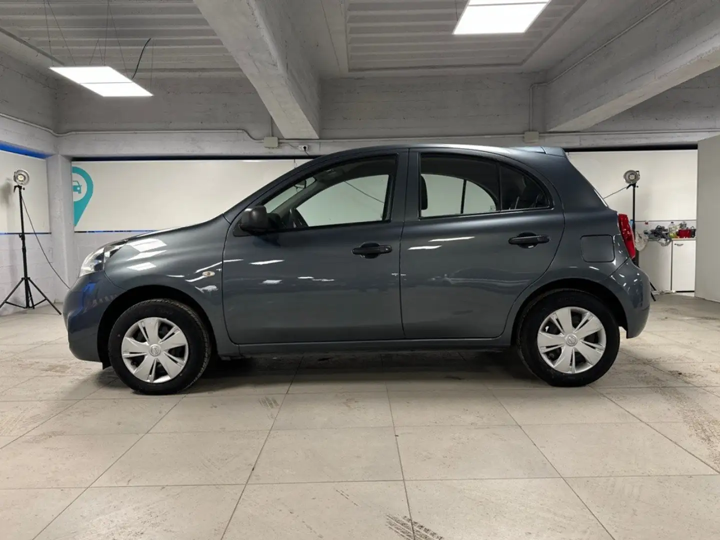 Nissan Micra 1.2 Visia Grau - 2