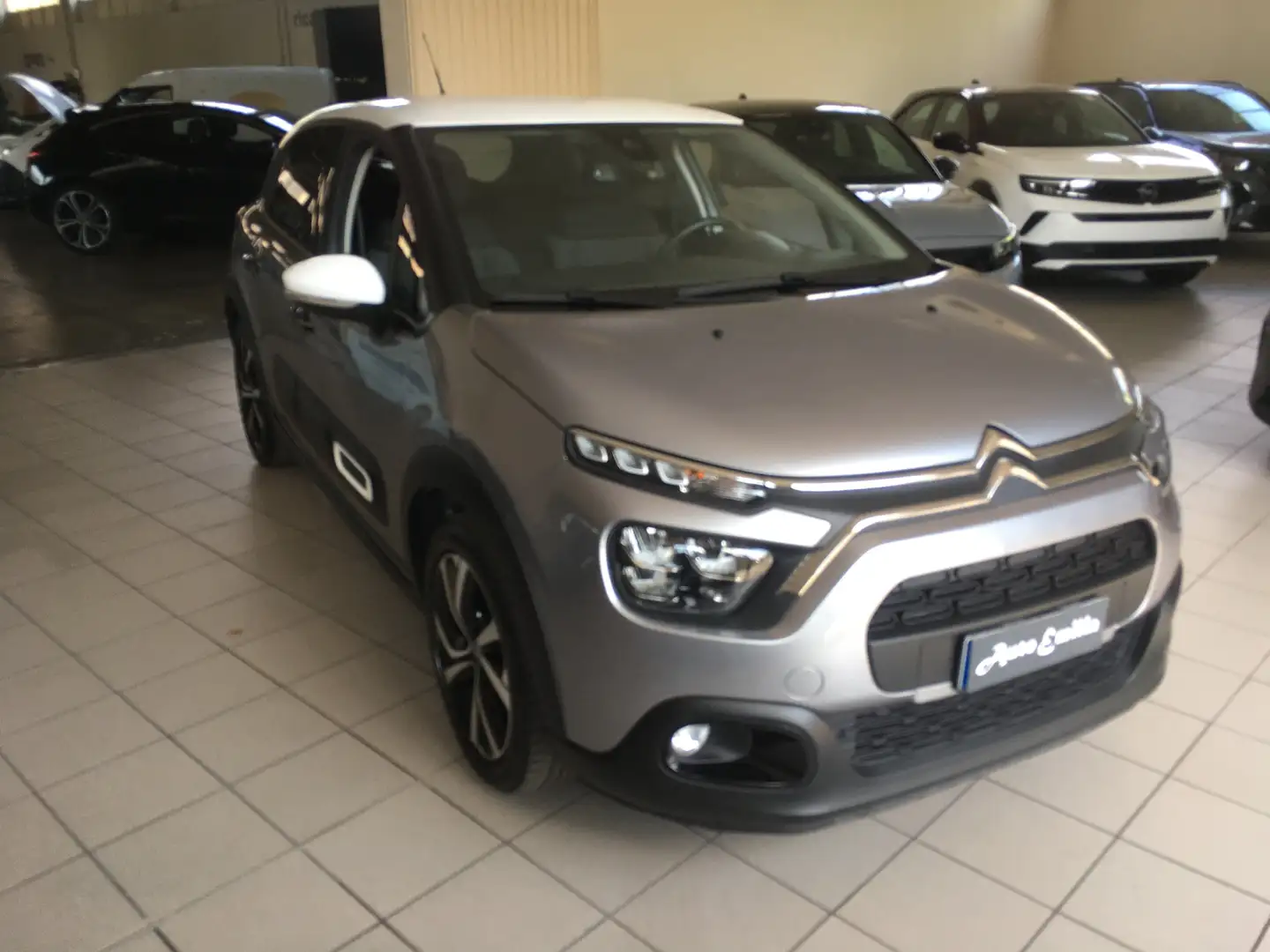 Citroen C3 C3 III 1.2 puretech Shine Pack s Grigio - 1
