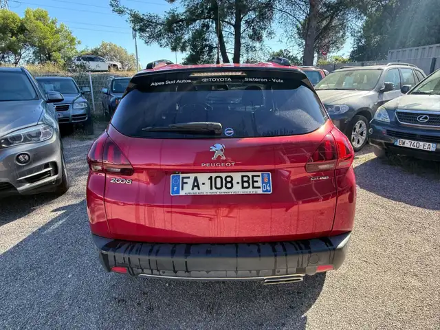 Peugeot 2008 view 4