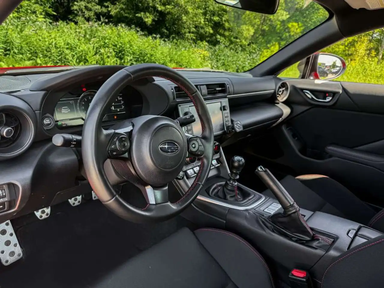 Subaru BRZ снимка Subaru BRZ