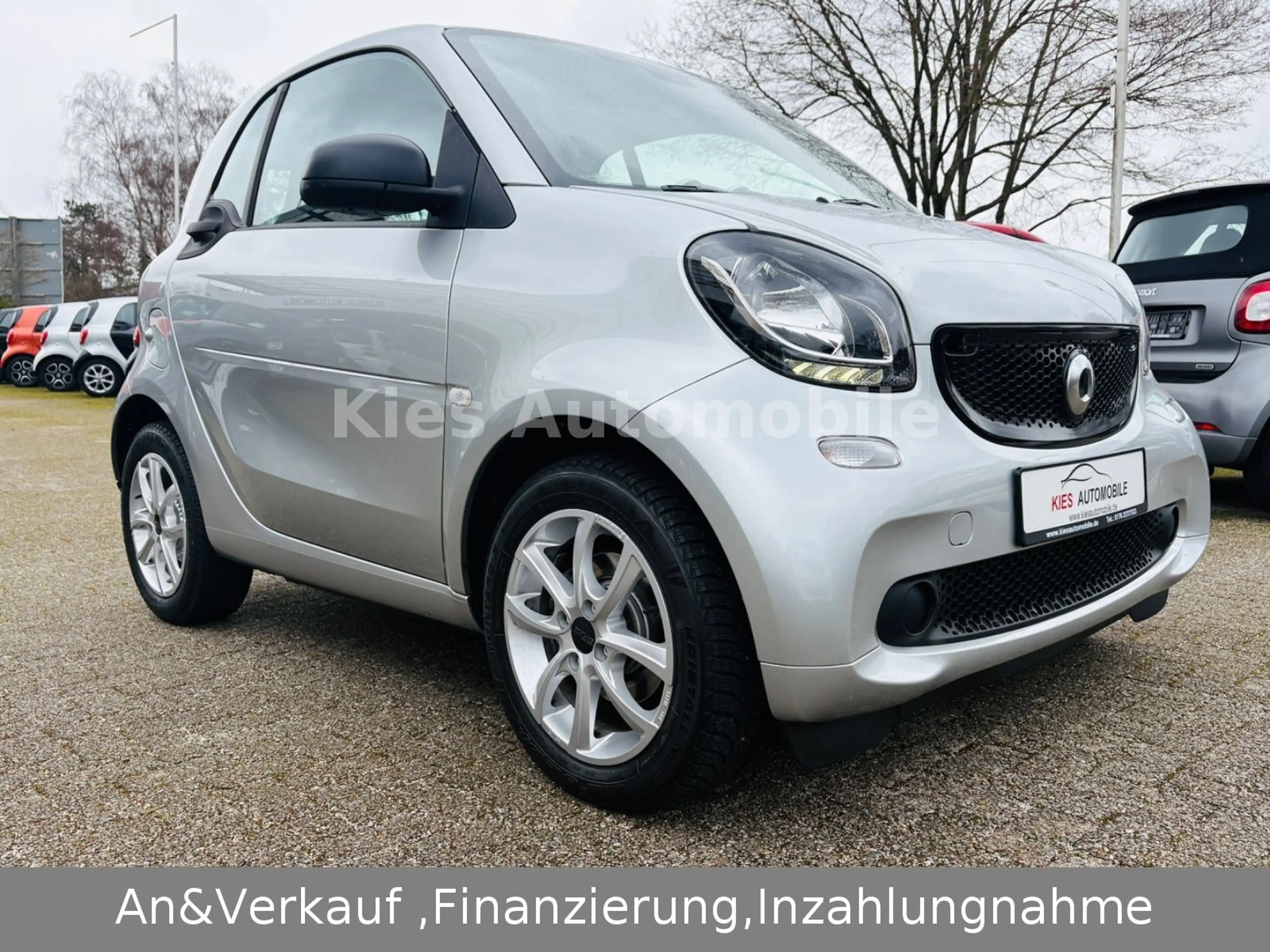smart forTwo Prime AUTOM/LEDER/NAVI/PANO/SITZH/KLIMA — photo 2