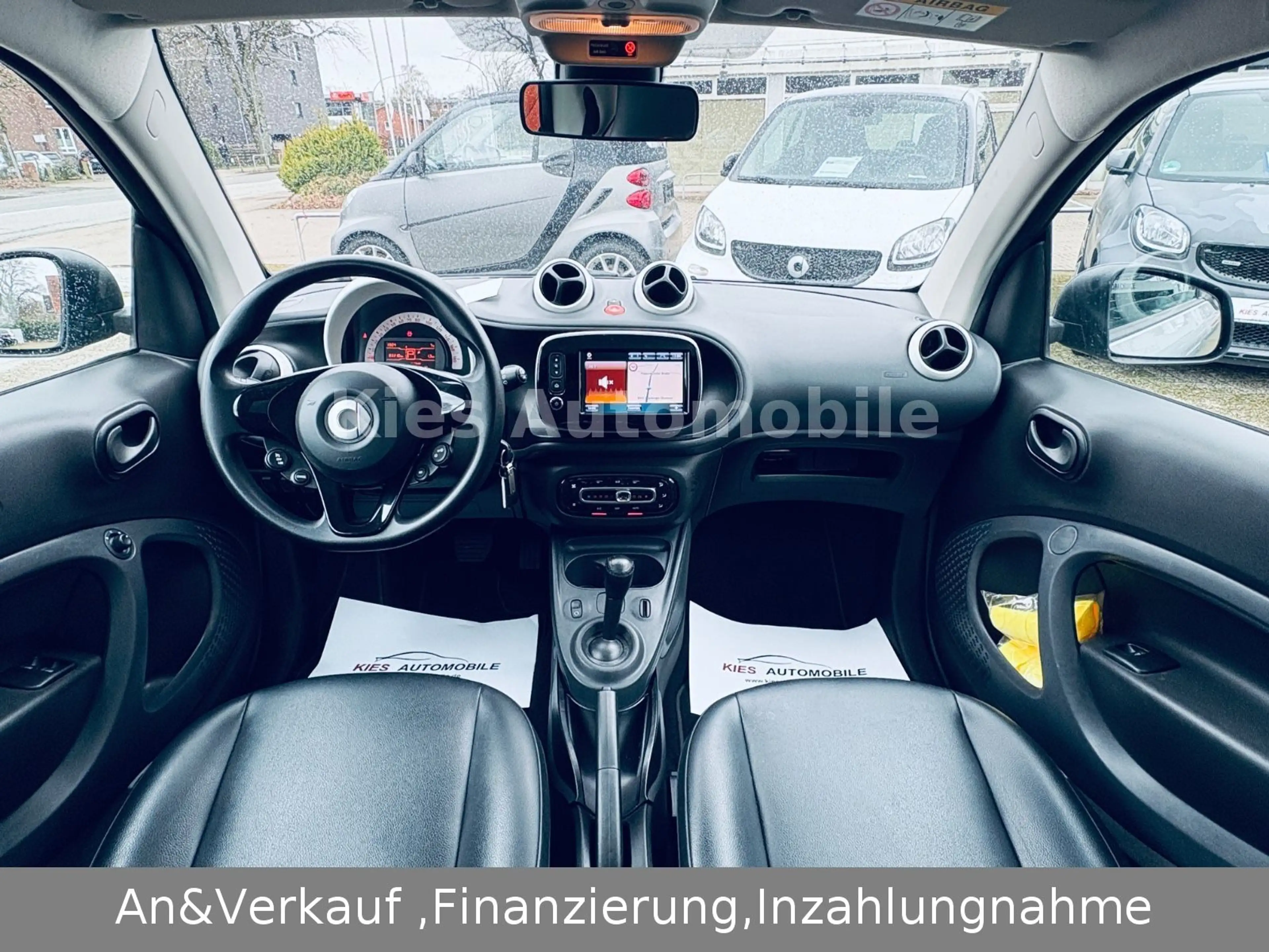 smart forTwo Prime AUTOM/LEDER/NAVI/PANO/SITZH/KLIMA — photo 8