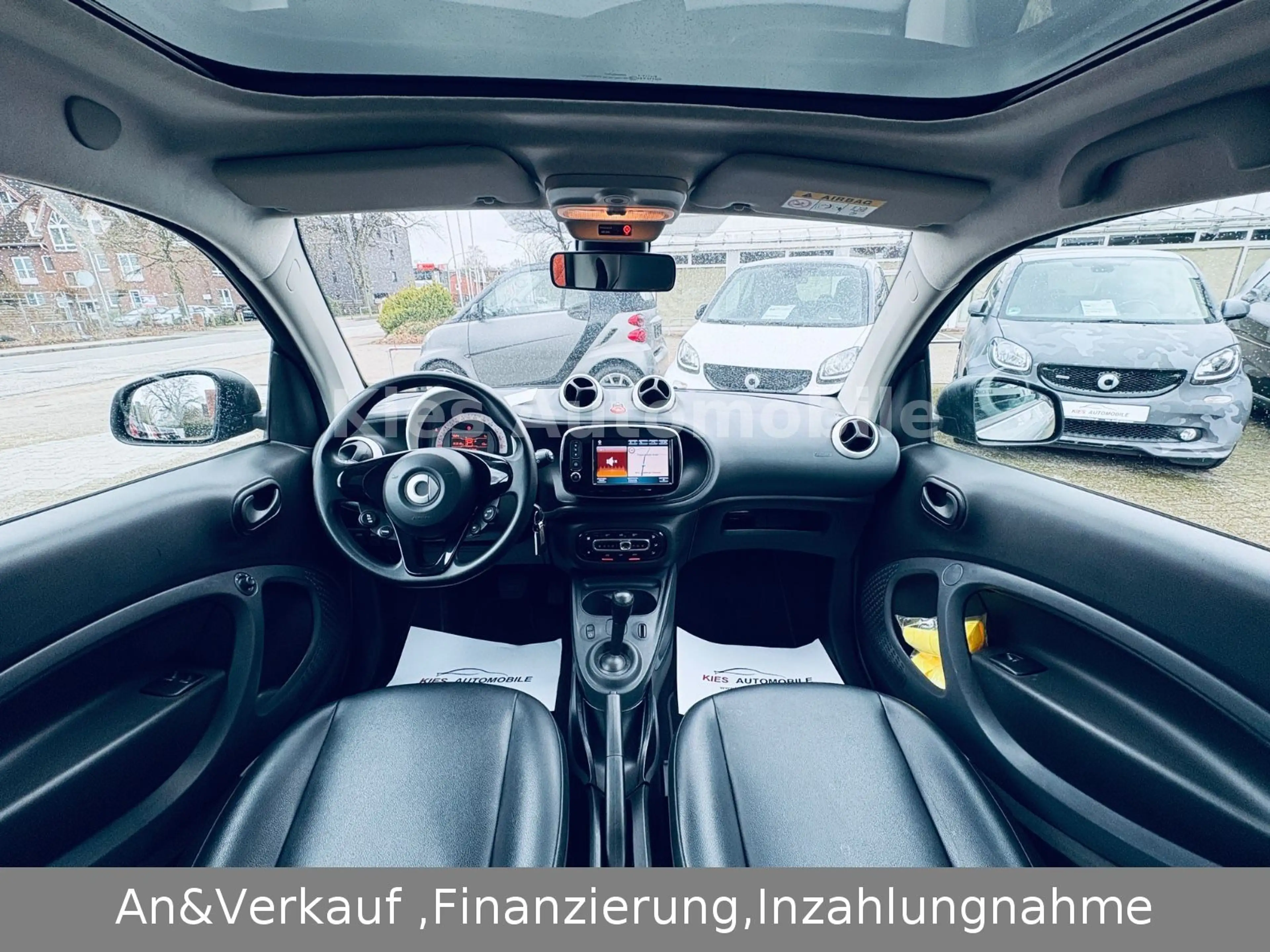 smart forTwo Prime AUTOM/LEDER/NAVI/PANO/SITZH/KLIMA — photo 10