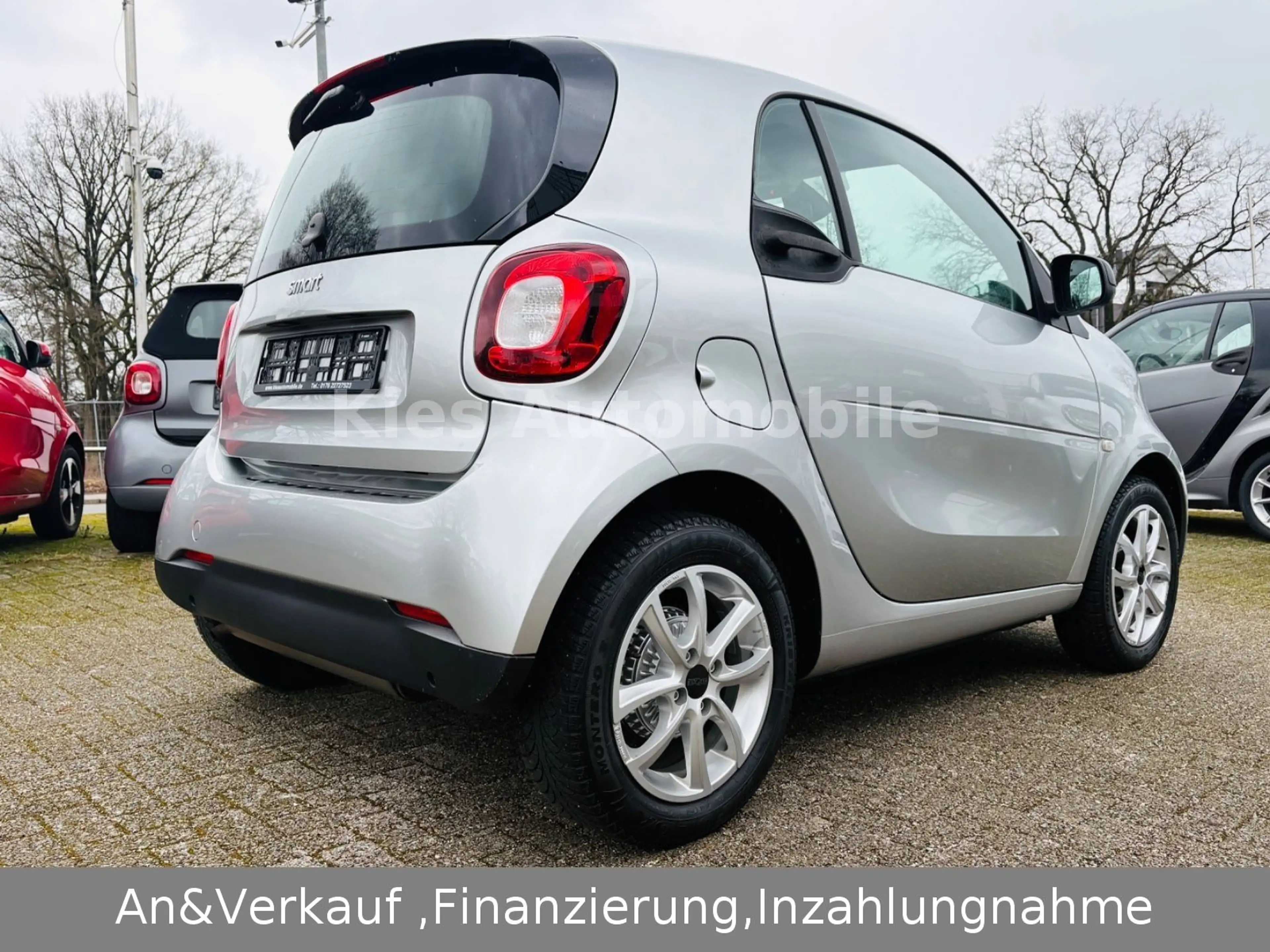 smart forTwo Prime AUTOM/LEDER/NAVI/PANO/SITZH/KLIMA — photo 5