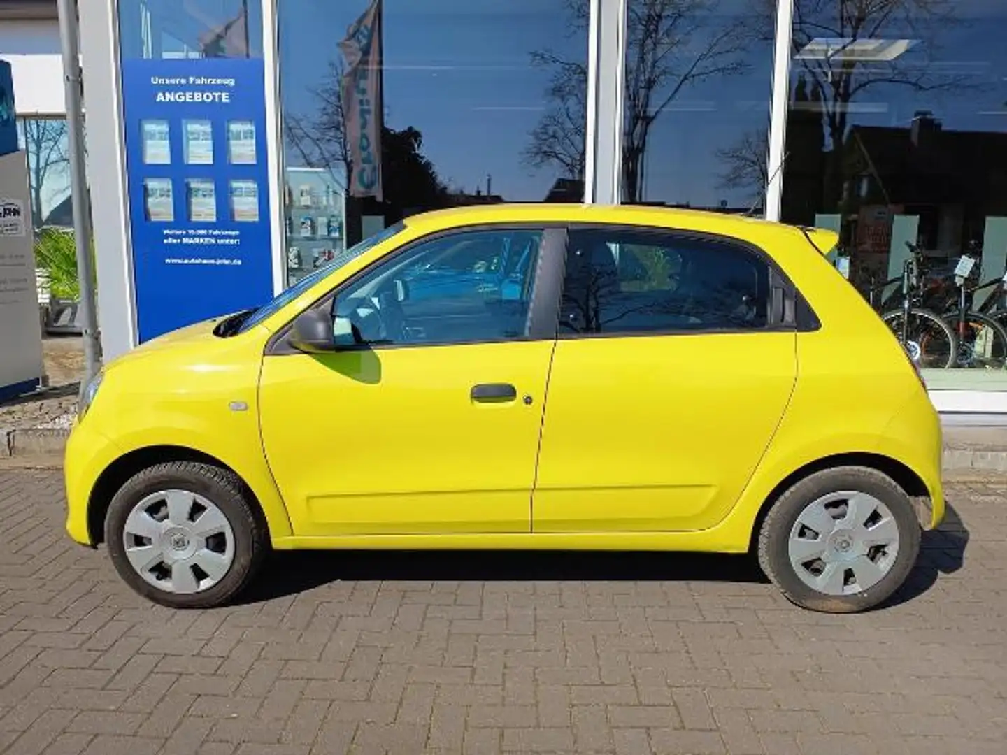 Renault Twingo 1.0 SCe 70 Life  Tempomat, GJR, Wenig KM Geel - 2