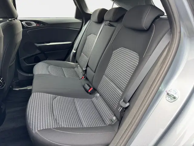Kia Ceed view 10